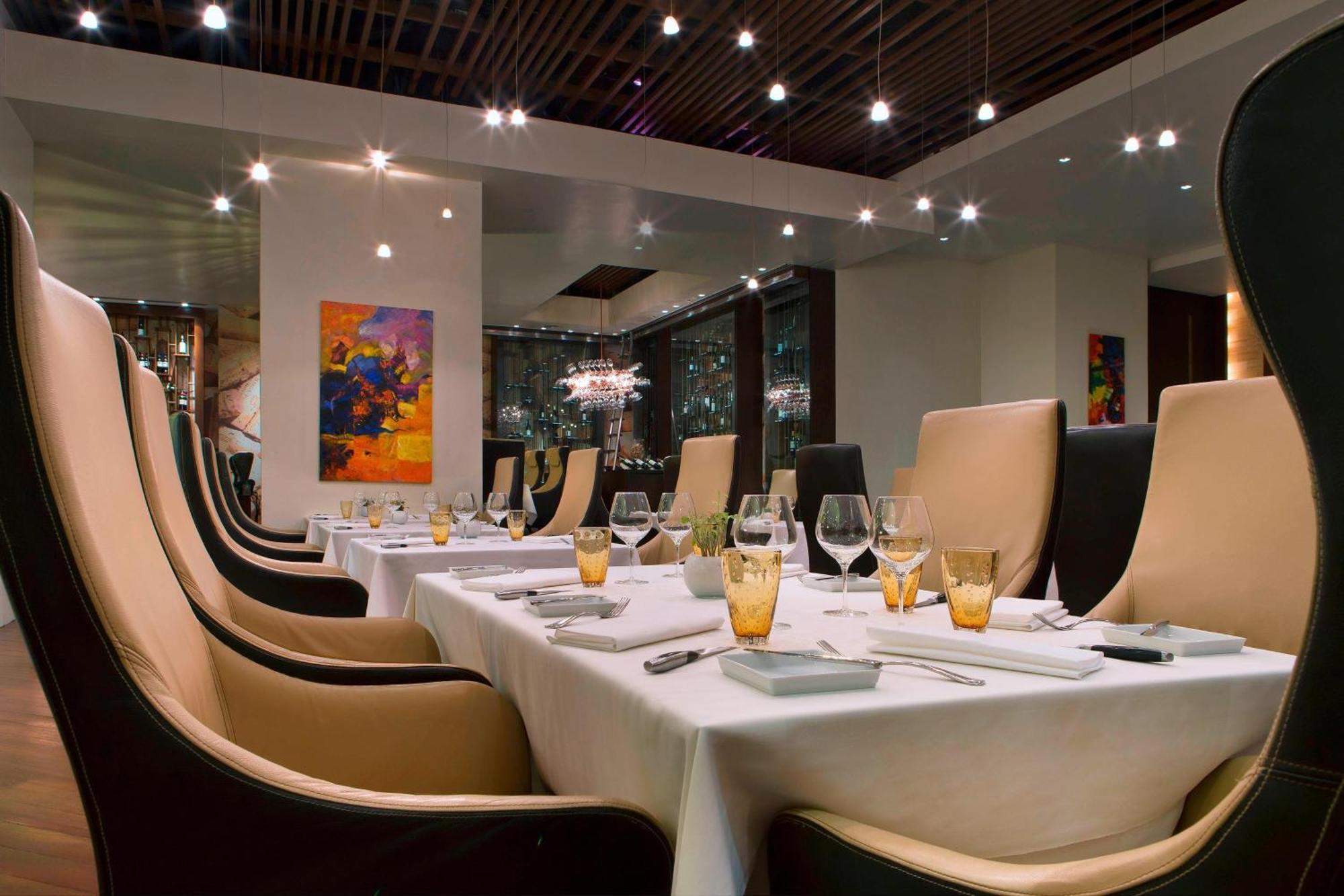 Le Méridien Kuala Lumpur Exterior foto Restaurant